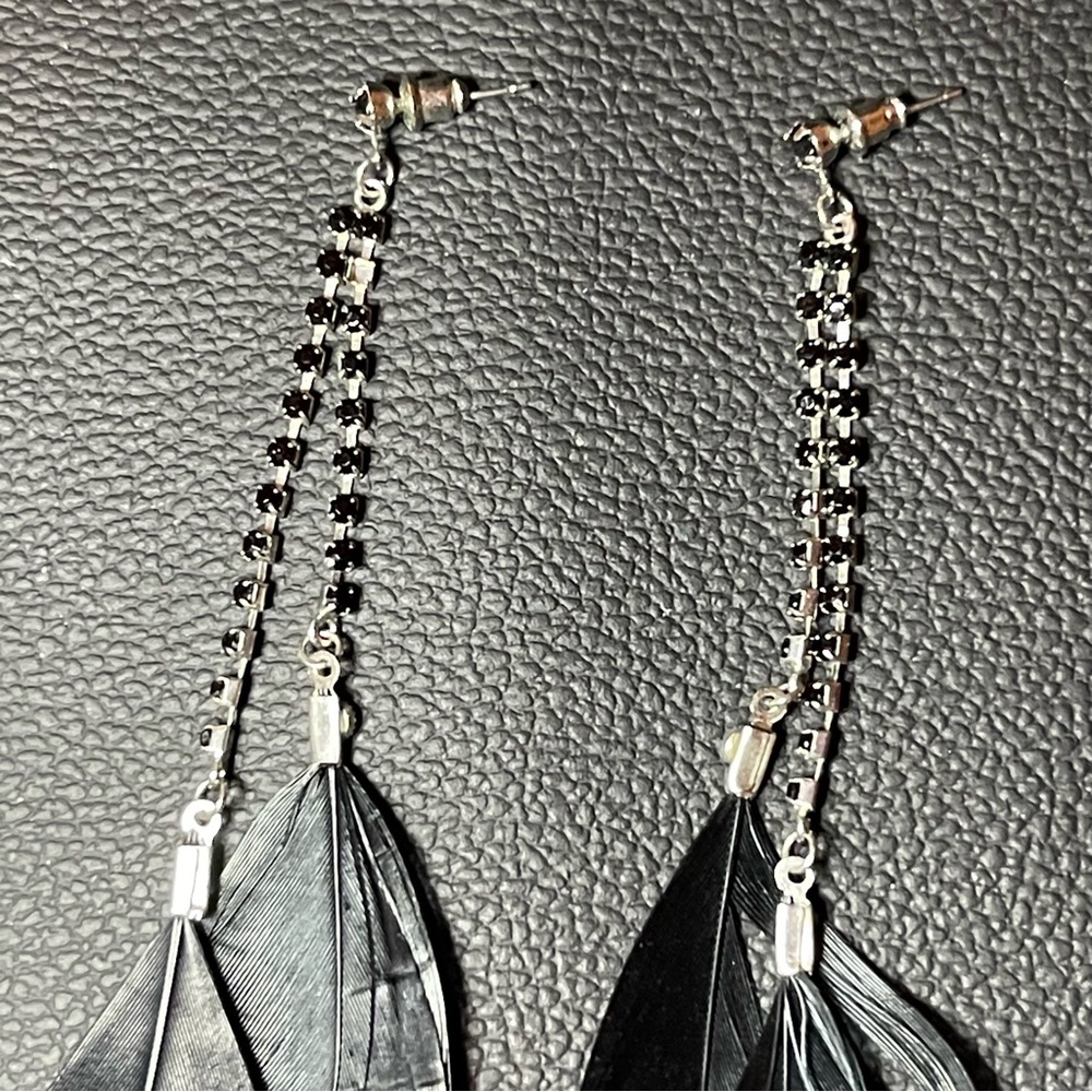 Elegant Black Feather Earrings